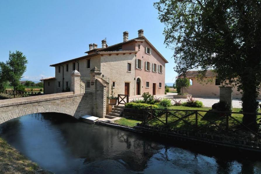 country house casco dell'acqua in trevi 